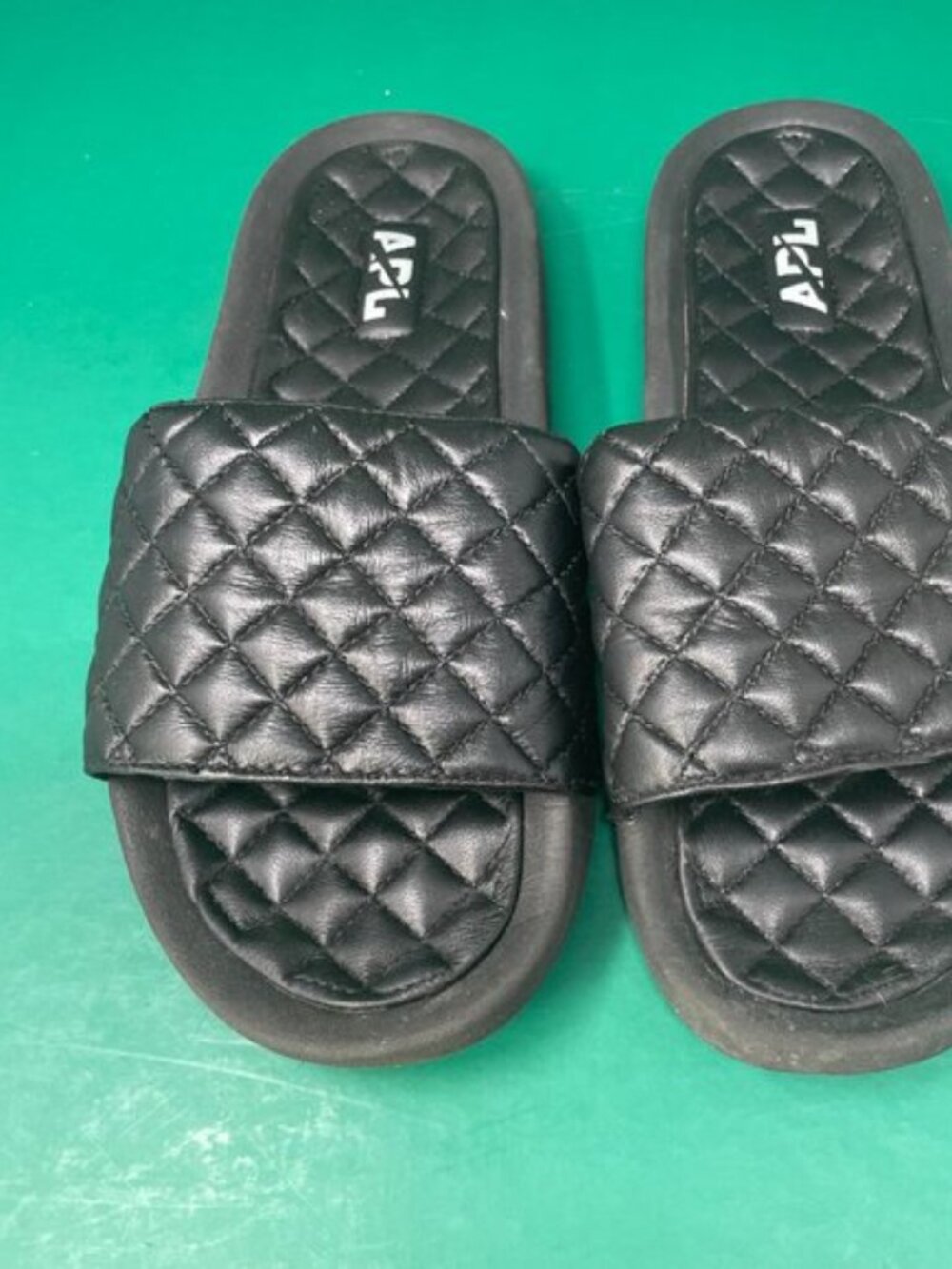 APL | Lusso Slide